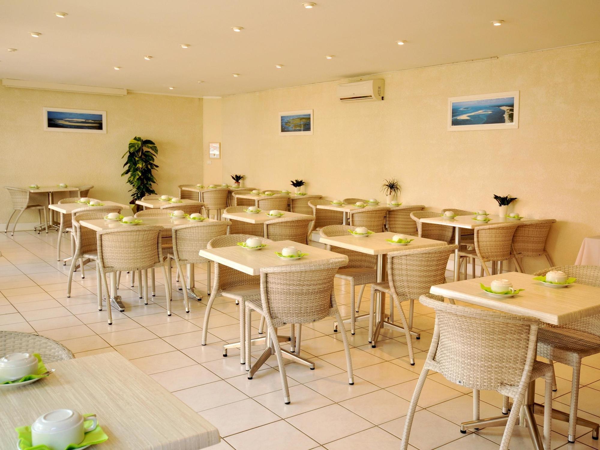 Hotel Restaurant La Forestiere Biscarrosse-Plage Exterior photo